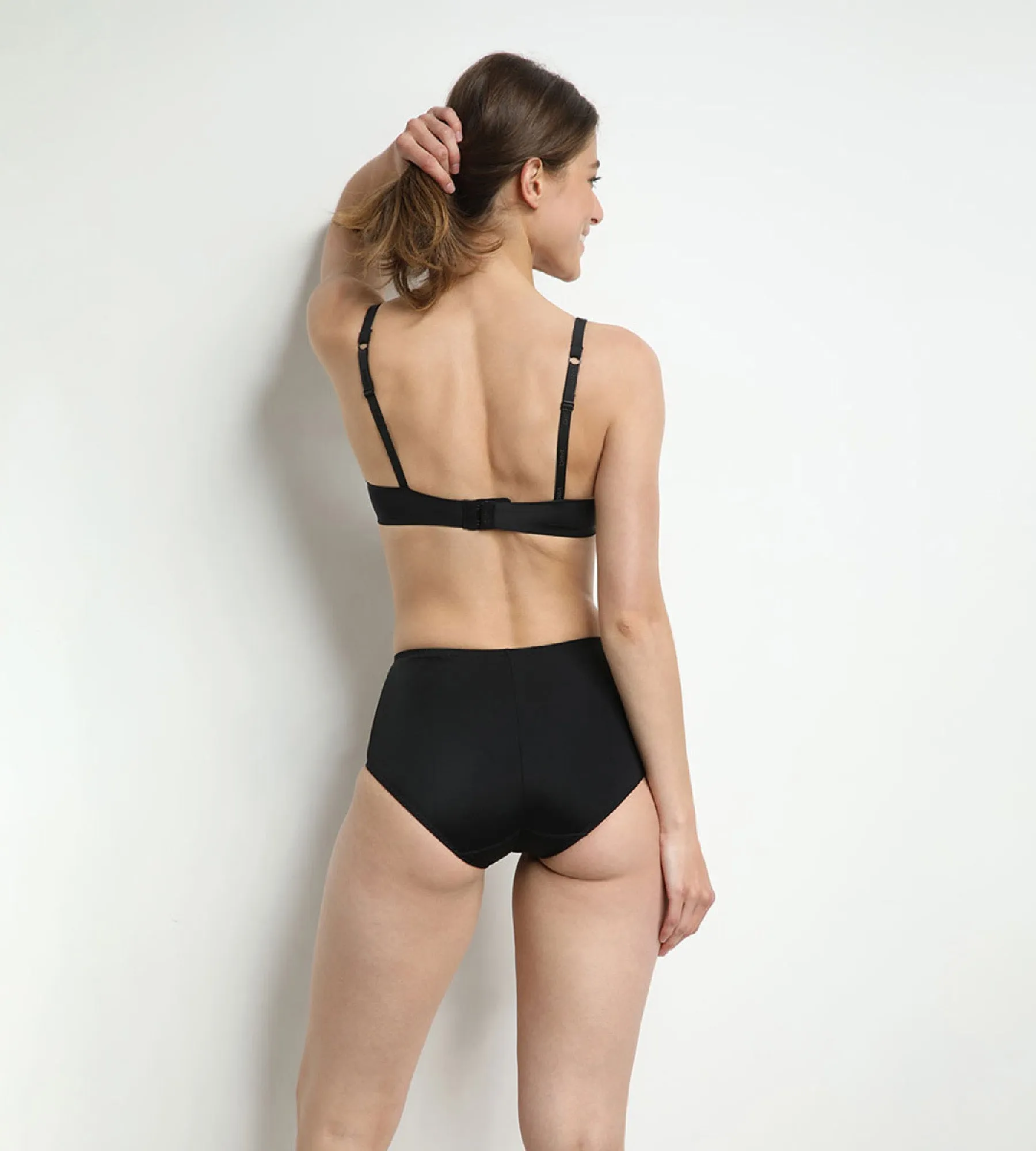 Black High-Waist Flat Tummy Briefs  Dim Silhouette Essentiel